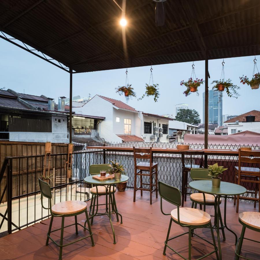 Attic Hotel George Town Exterior photo